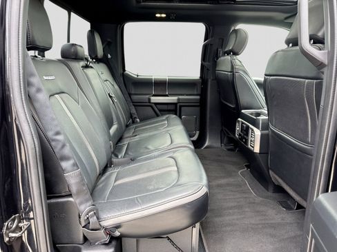 Certified 2019 Ford F450 Platinum w/ Platinum Ultimate Package AWD/4WD image 25