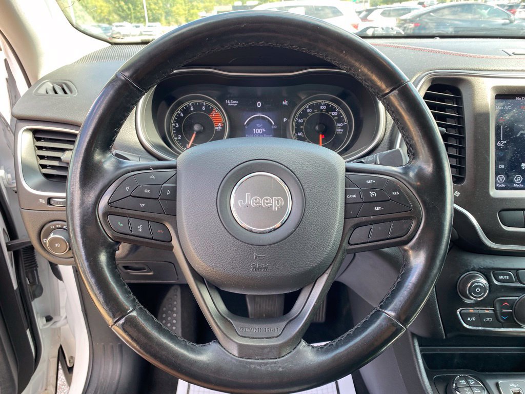 Used 2021 Jeep Cherokee Trailhawk AWD/4WD image 13