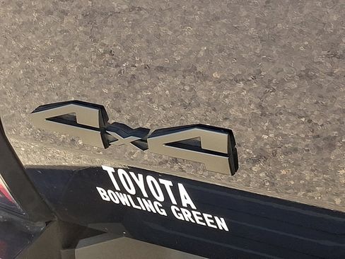 Used 2022 Toyota Tundra Platinum image 30