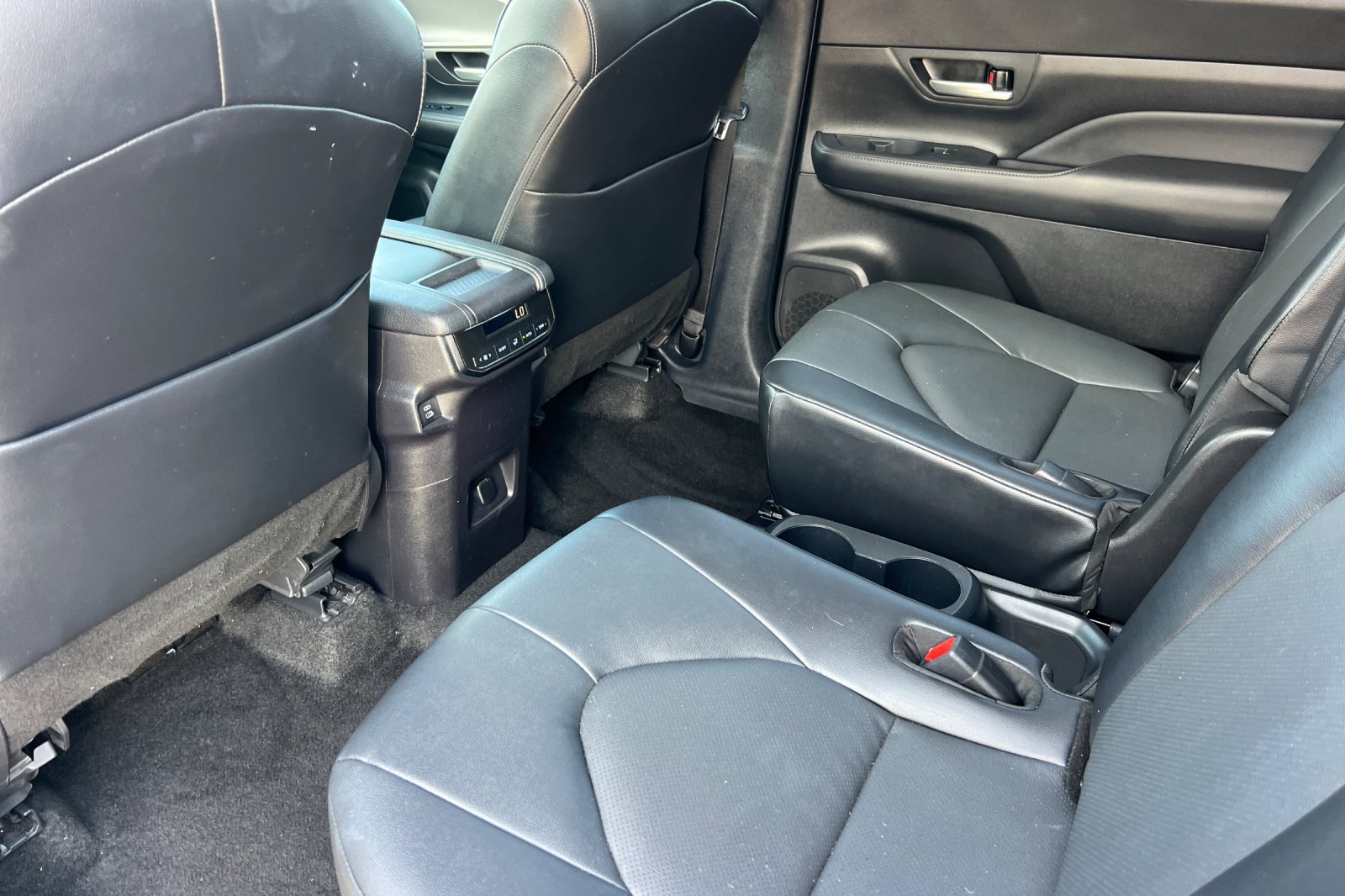 Used 2024 Toyota Grand Highlander FWD image 4