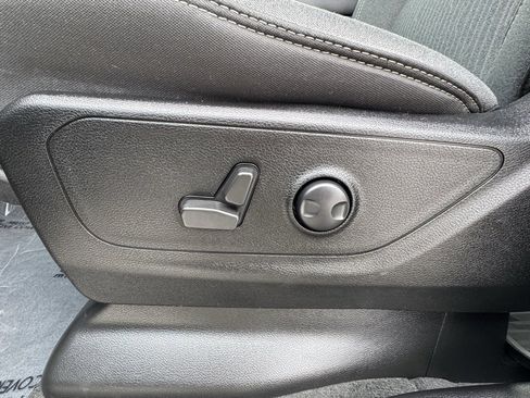 Used 2022 RAM 1500 Big Horn image 19