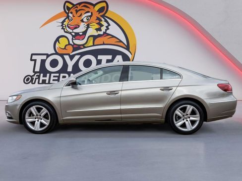 Used 2014 Volkswagen CC Sport image 7