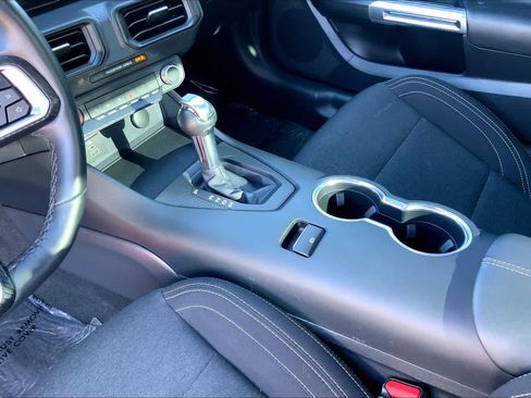 Used 2025 Ford Mustang GT RWD image 17
