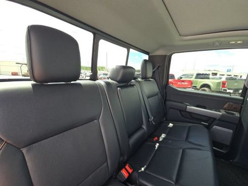 Used 2025 Ford F250 Lariat w/ Lariat Ultimate Package AWD/4WD image 17
