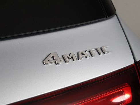 Used 2025 Mercedes-Benz GLE 450e 4MATIC image 20