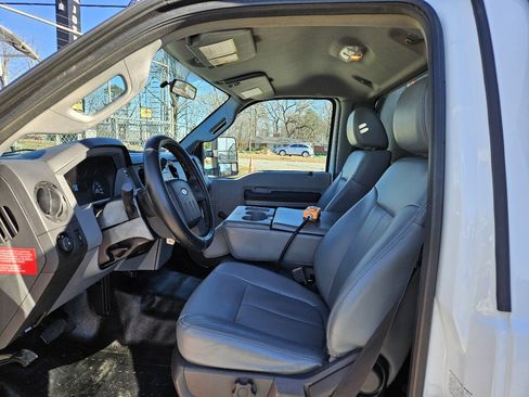 Used 2015 Ford F350 XL image 21