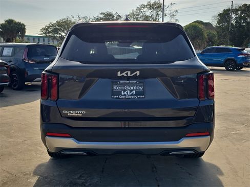 New 2026 Kia Sorento EX image 7