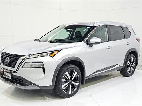 Used 2022 Nissan Rogue SL w/ SL Premium Package FWD image 3
