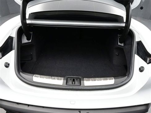Used 2020 Porsche Taycan Turbo S image 15