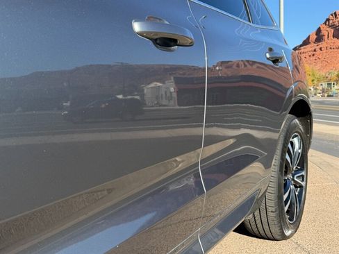 Used 2020 Volvo XC60 T6 Momentum image 28