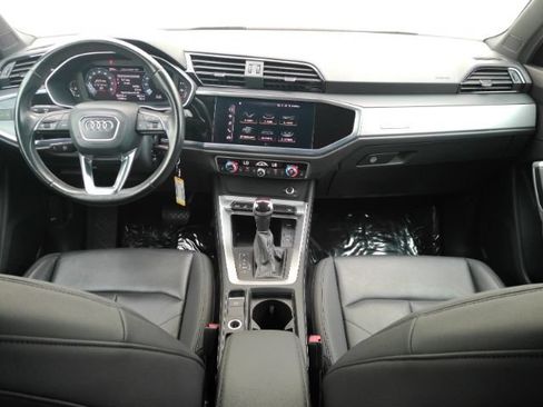 Used 2022 Audi Q3 2.0T Premium AWD/4WD image 3