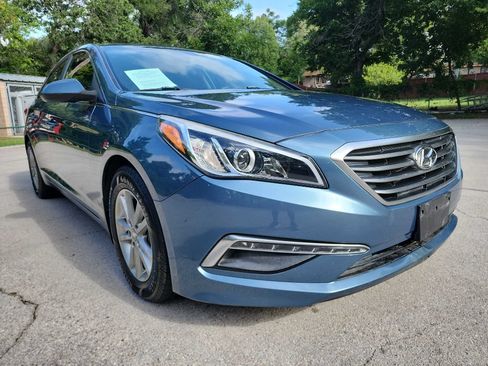 Used 2015 Hyundai Sonata SE w/ Option Group 09 FWD image 1