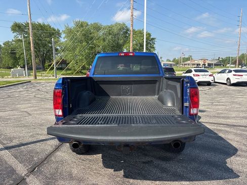 Used 2017 RAM 1500 Express AWD/4WD image 8