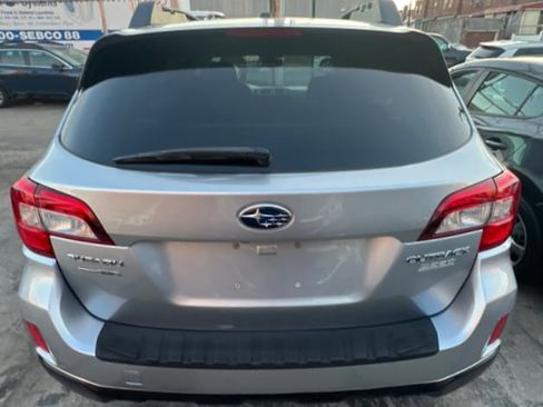 Used 2015 Subaru Outback 2.5i Premium image 6