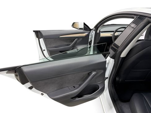 Certified 2023 Tesla Model 3 Standard Range RWD image 10