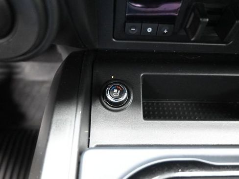 Used 2023 Nissan Titan PRO-4X w/ Pro-4x Convenience Package AWD/4WD image 42