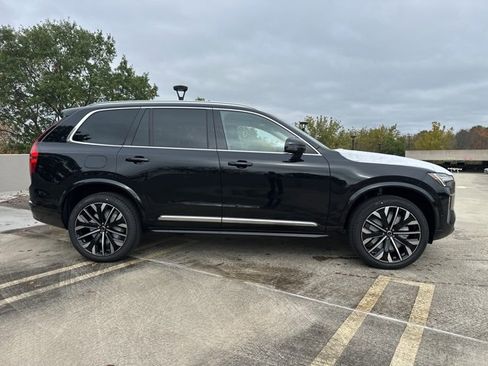 New 2026 Volvo XC90 B6 Ultra image 8