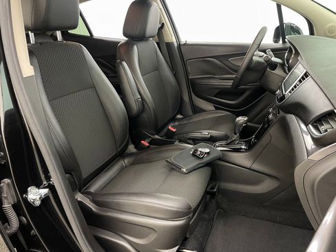 Certified 2019 Buick Encore Sport Touring w/ Safety Package image 35