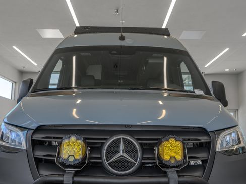 Used 2023 Mercedes-Benz Sprinter 2500 image 22