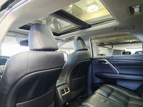 Used 2018 Lexus RX 450h AWD w/ Luxury Package image 25