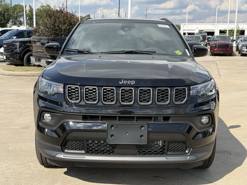 New 2026 Jeep Compass Latitude image 7