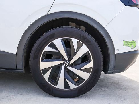 Used 2023 Volkswagen ID.4 Pro image 10