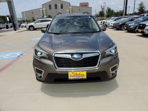 Used 2020 Subaru Forester Limited w/ Popular Package #3 AWD/4WD image 2