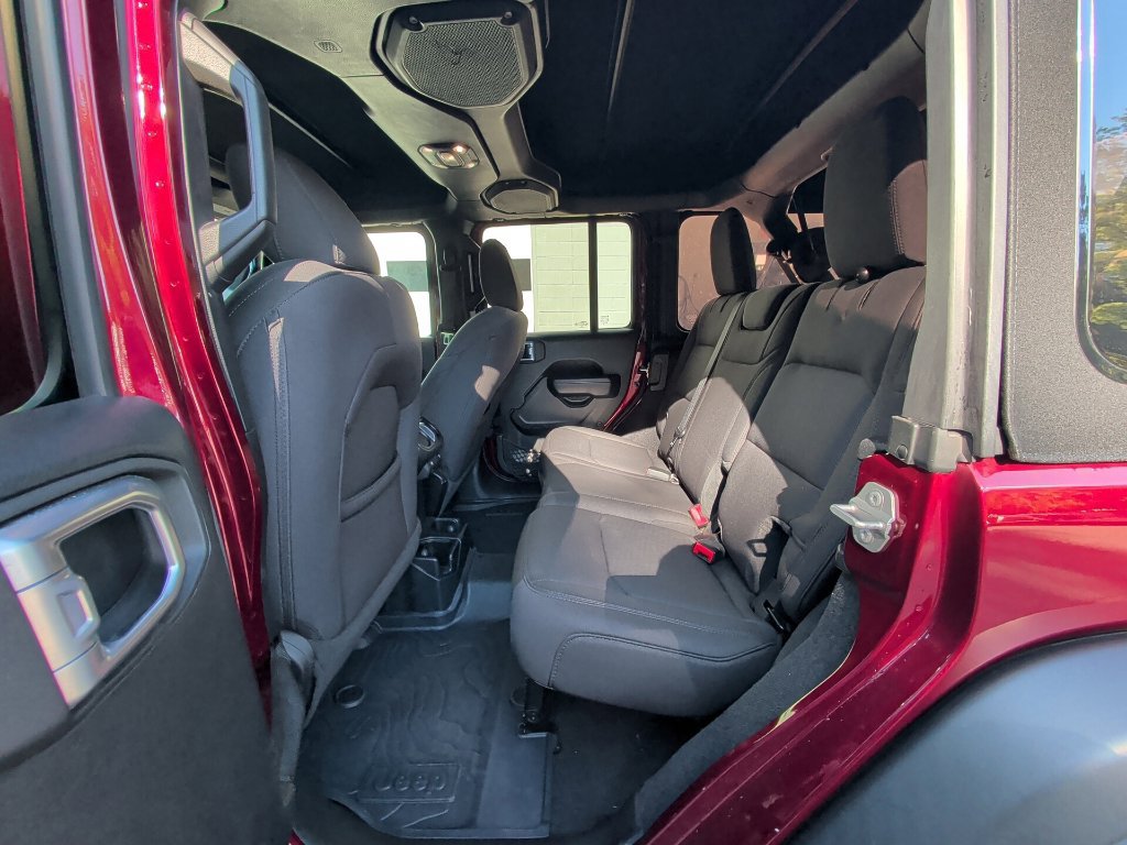 Used 2021 Jeep Wrangler Unlimited Sport AWD/4WD image 13
