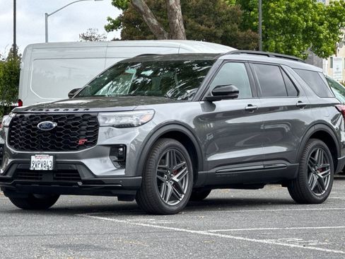 New 2026 Ford Explorer ST w/ Sun And Sound Package AWD/4WD image 8