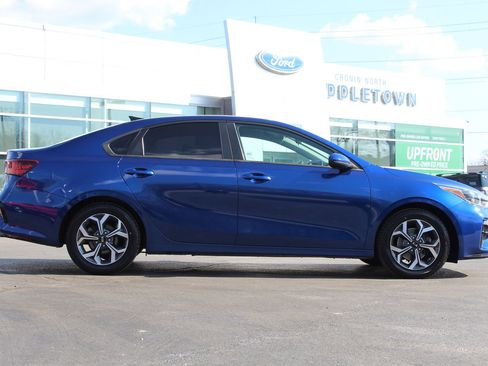 Used 2020 Kia Forte LXS image 8