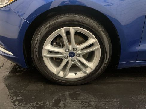 Used 2018 Ford Fusion SE w/ Fusion SE Technology Package image 25