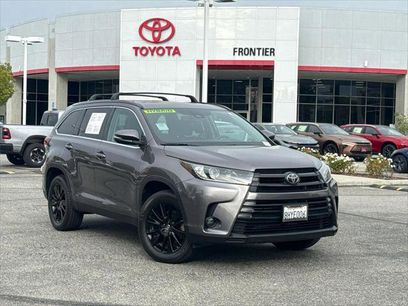 Certified 2019 Toyota Highlander SE