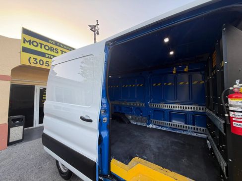 Used 2020 Ford Transit 250 Medium Roof RWD image 7