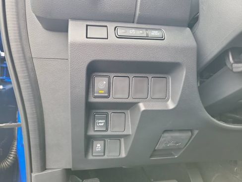 New 2026 Nissan Frontier SV w/ Tow Package AWD/4WD image 17