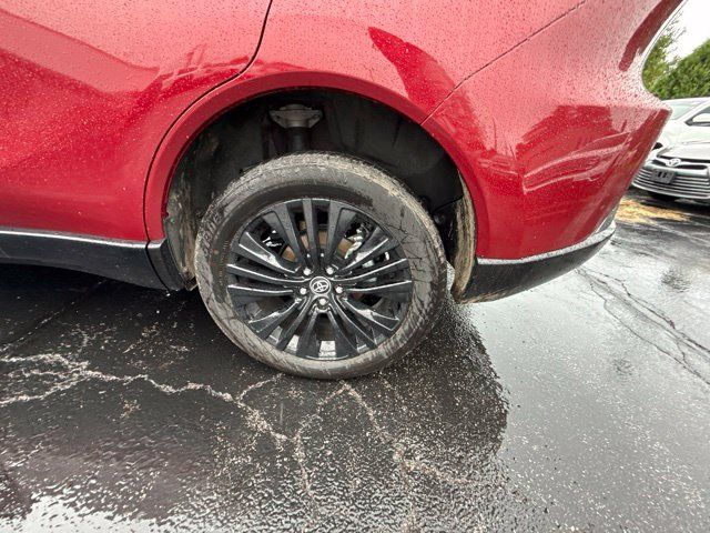 Used 2024 Toyota Venza Nightshade AWD/4WD image 24