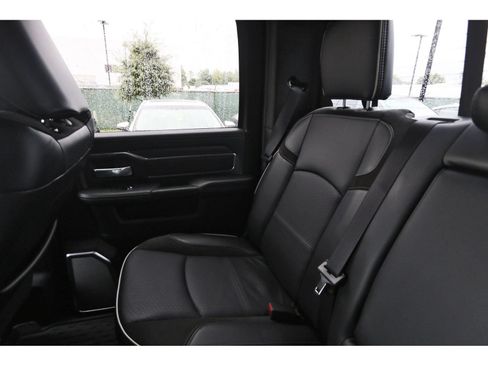 Used 2025 RAM 3500 Laramie AWD/4WD image 13