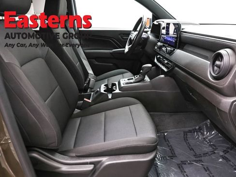 Used 2023 Chevrolet Colorado W/T RWD image 22