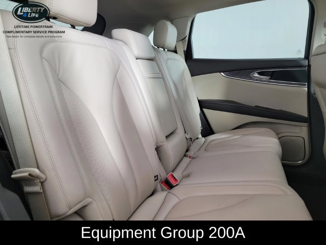 Used 2019 Lincoln Nautilus Select FWD image 17