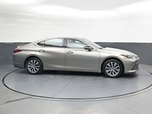 Used 2021 Lexus ES 350 w/ Accessory Package 2 FWD image 3