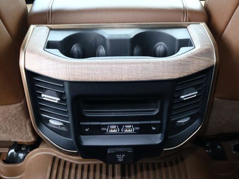 Used 2024 RAM 3500 Limited image 14