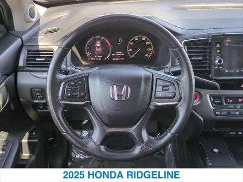 Certified 2025 Honda Ridgeline Sport+ image 15