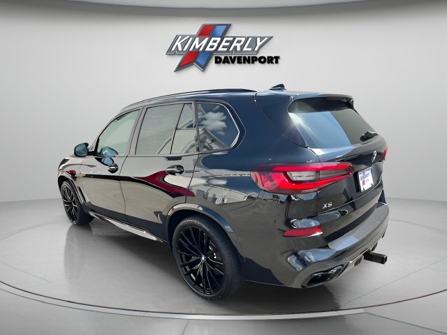 Used 2022 BMW X5 M50i w/ Executive Package AWD/4WD image 3