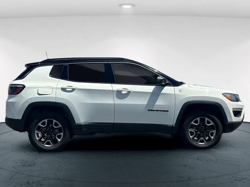 Used 2018 Jeep Compass Trailhawk w/ Cold Weather Group AWD/4WD image 6