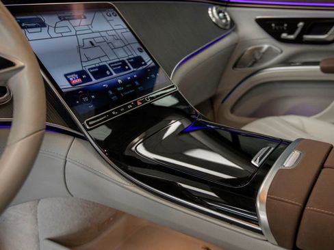 Used 2023 Mercedes-Benz EQS 450+ 4MATIC SUV w/ AMG Line Exterior Package image 23