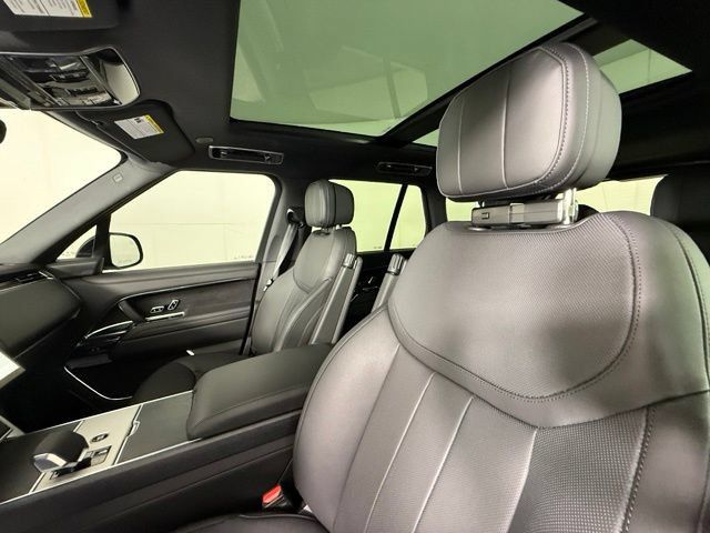 New 2026 Land Rover Range Rover SE AWD/4WD image 16