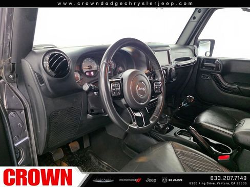 Used 2016 Jeep Wrangler Unlimited Sahara image 23