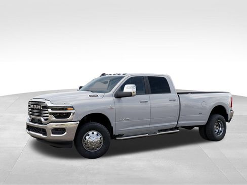 New 2026 RAM 3500 Laramie w/ Max Tow Package image 2