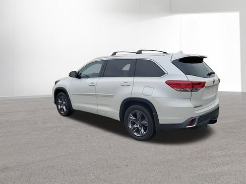 Used 2018 Toyota Highlander Limited Platinum image 7