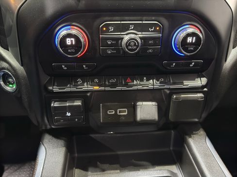 Used 2019 Chevrolet Silverado 1500 RST w/ True North Edition image 32