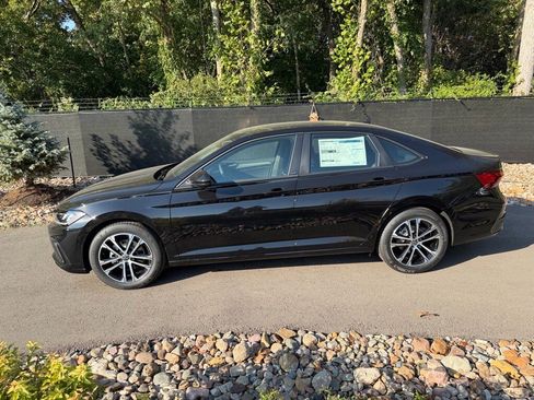 New 2026 Volkswagen Jetta Sport FWD image 2